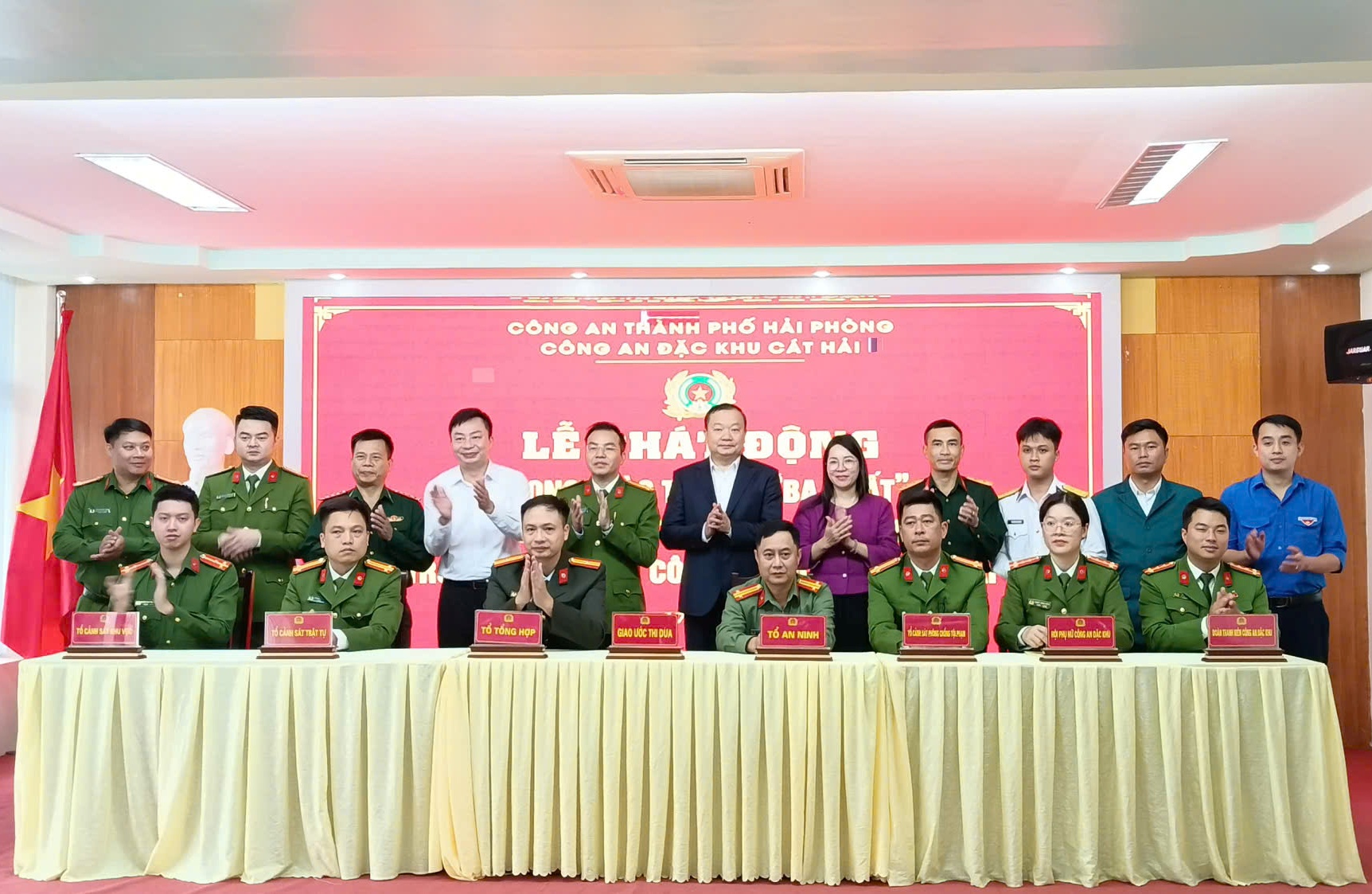 Công an đặc khu Cát Hải tổ chức Lễ phát động phong trào thi đua “Ba nhất”